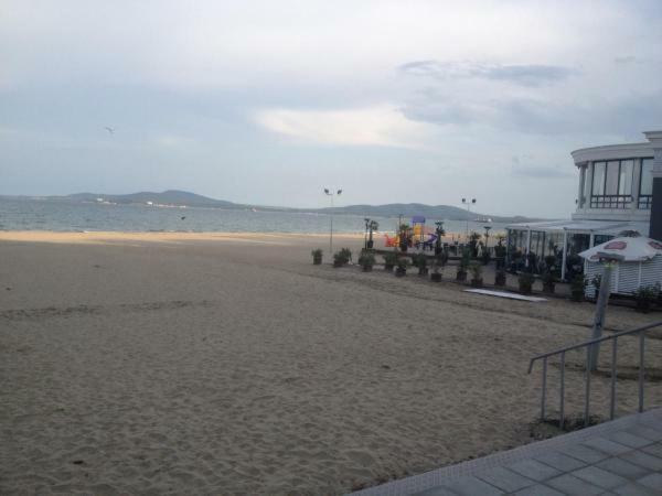 Апартаменти Апартамент Зорница Burgas Екстер'єр фото